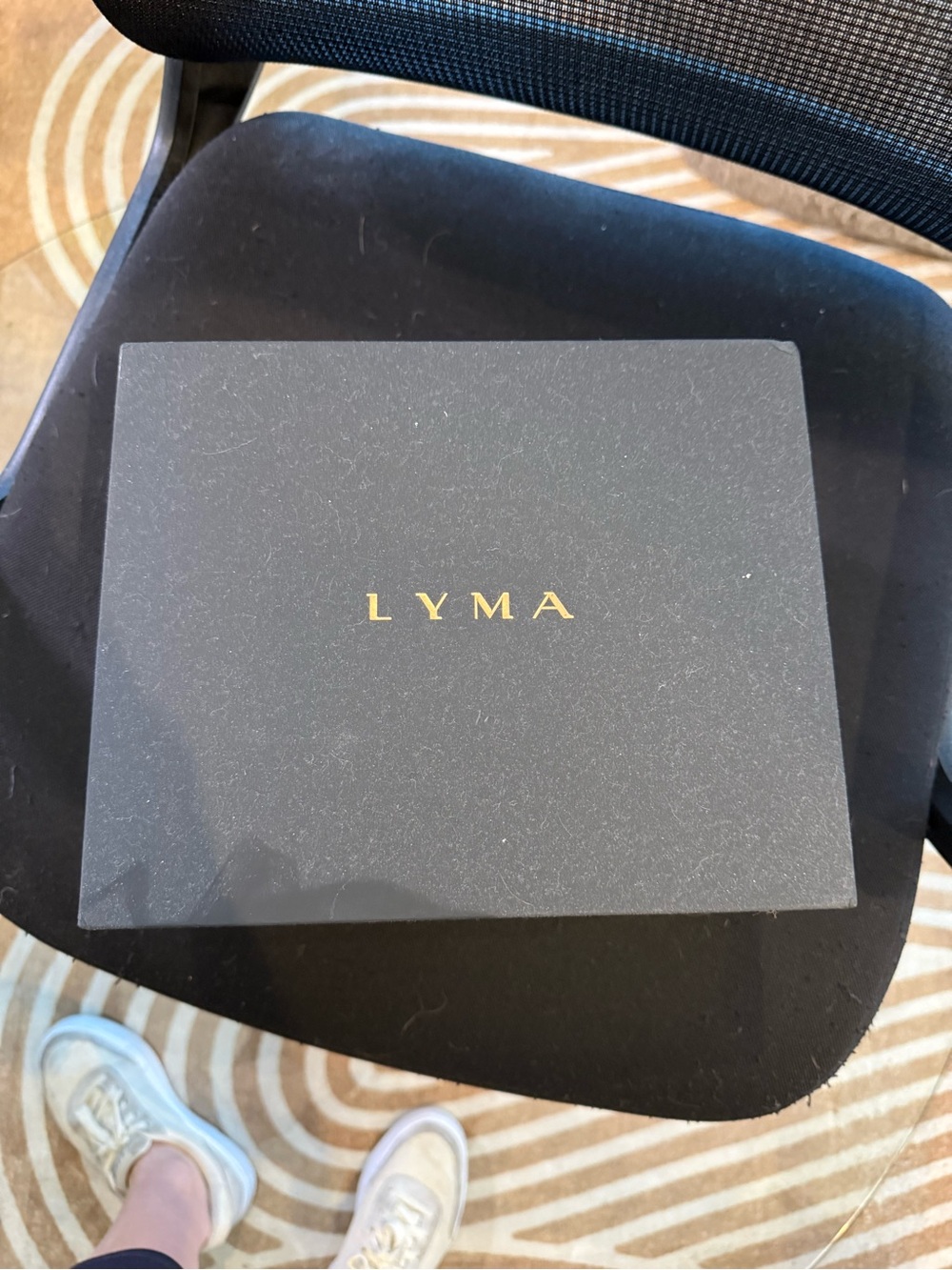 LYMA Black Beauty Device - Sleek Cylindrical Skincare Tool - Picture 5 of 5